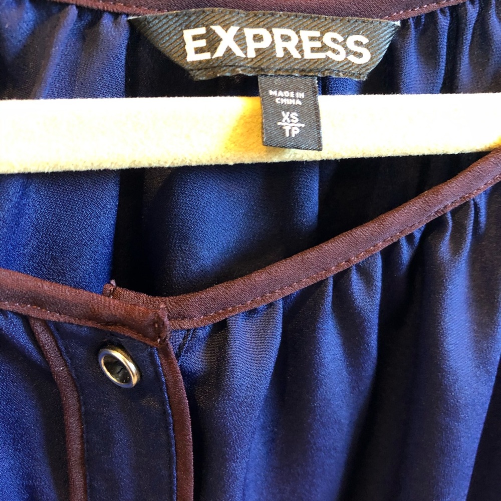 Express Top - Picture 3 of 4